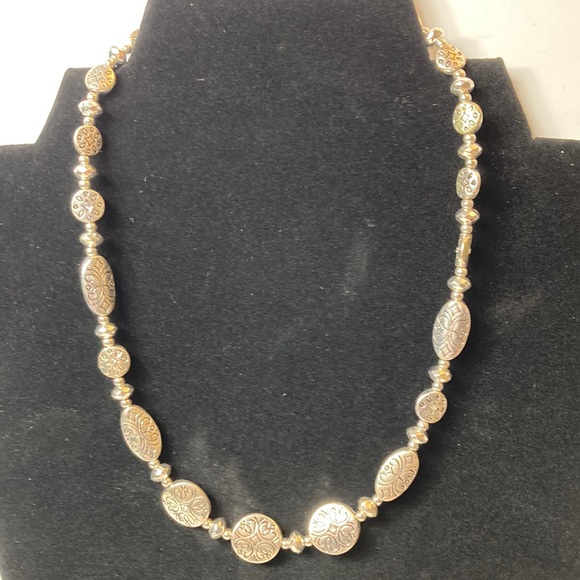 Silver Toned Necklace 16" + 3" Extender - Picture 2 of 8